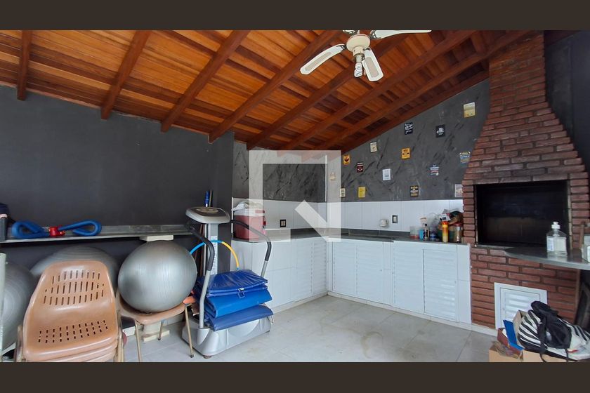 Casa à Venda - Mansões Santo Antônio, 4 Quartos,  315 m2 em , Campinas - sp | SoloBR