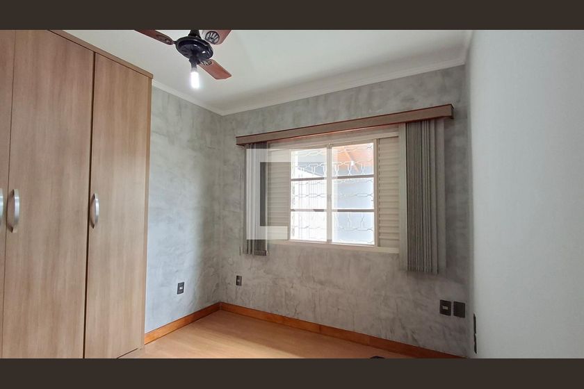 Casa à Venda - Mansões Santo Antônio, 4 Quartos,  315 m2 em , Campinas - sp | SoloBR