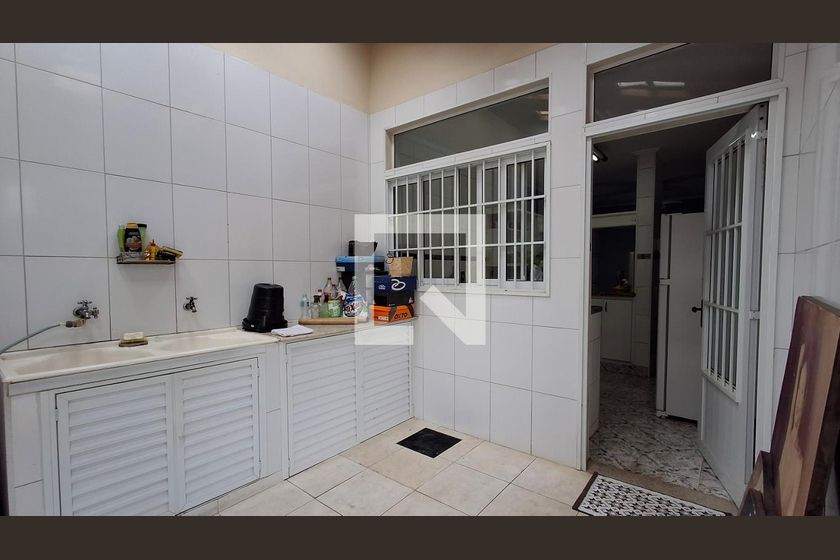 Casa à Venda - Mansões Santo Antônio, 4 Quartos,  315 m2 em , Campinas - sp | SoloBR