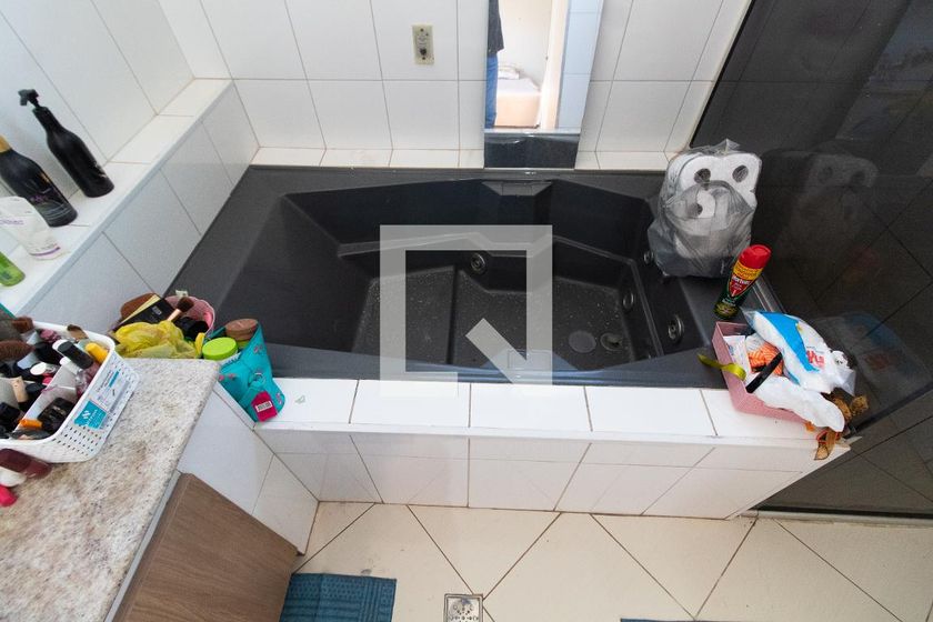 Casa à Venda - Mansões Santo Antônio, 4 Quartos,  315 m2 em , Campinas - sp | SoloBR