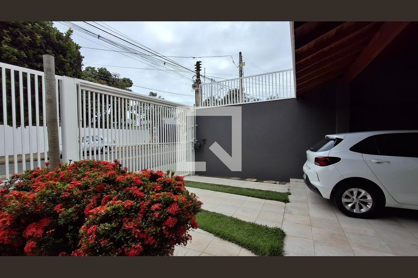 Casa à Venda - Mansões Santo Antônio, 4 Quartos,  315 m2 em , Campinas - sp | SoloBR