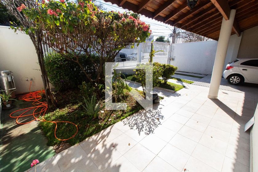 Casa à Venda - Mansões Santo Antônio, 4 Quartos,  315 m2 em , Campinas - sp | SoloBR