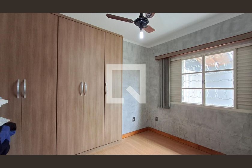 Casa à Venda - Mansões Santo Antônio, 4 Quartos,  315 m2 em , Campinas - sp | SoloBR