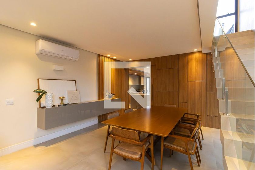 Casa à Venda - Swiss Park, 3 Quartos,  280 m2 em , Campinas - sp | SoloBR
