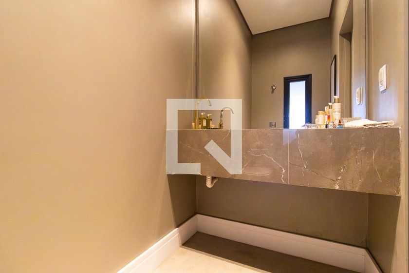 Casa à Venda - Swiss Park, 3 Quartos,  280 m2 em , Campinas - sp | SoloBR