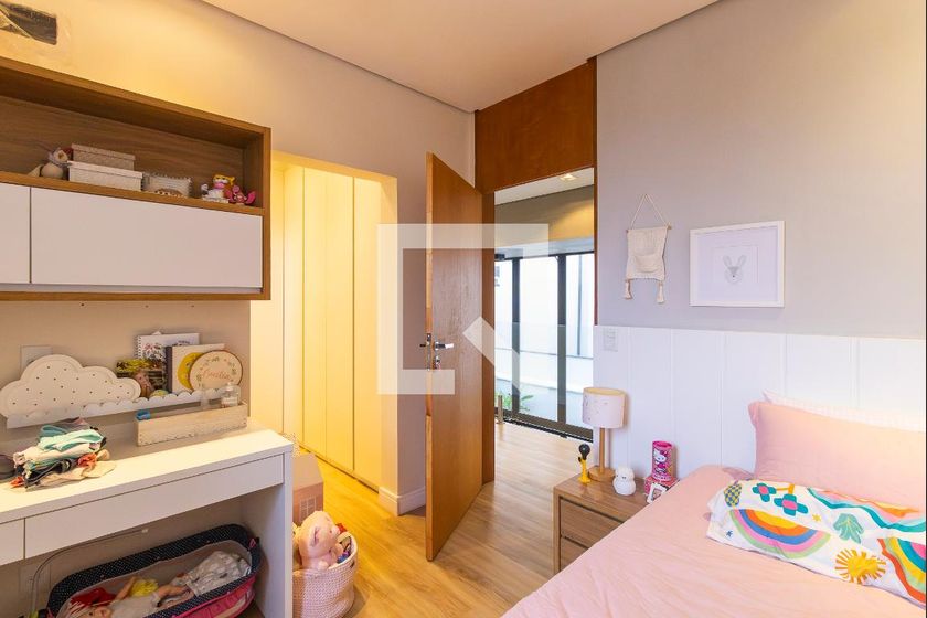 Casa à Venda - Swiss Park, 3 Quartos,  280 m2 em , Campinas - sp | SoloBR