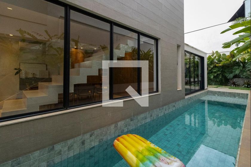 Casa à Venda - Swiss Park, 3 Quartos,  280 m2 em , Campinas - sp | SoloBR