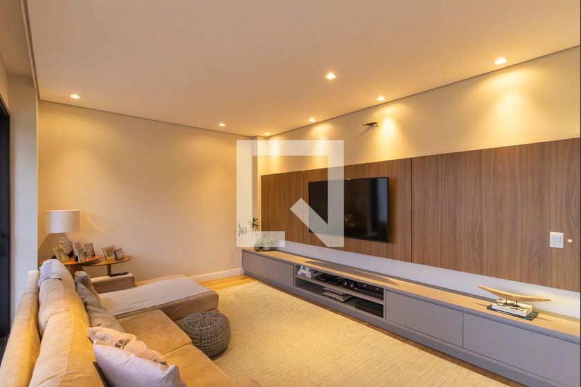 Casa à Venda - Swiss Park, 3 Quartos,  280 m2 em , Campinas - sp | SoloBR