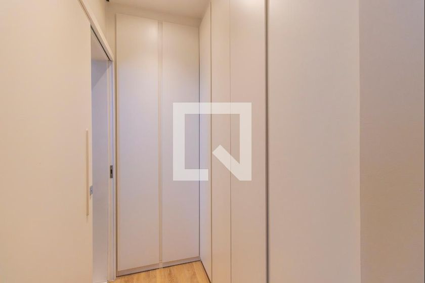 Casa à Venda - Swiss Park, 3 Quartos,  280 m2 em , Campinas - sp | SoloBR