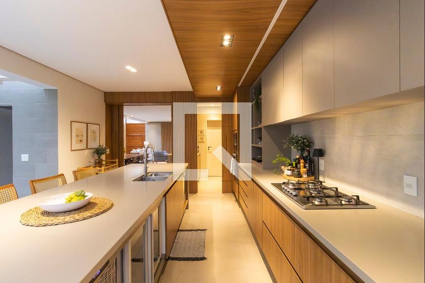 Casa à Venda - Swiss Park, 3 Quartos,  280 m2 em , Campinas - sp | SoloBR