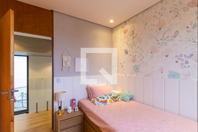 Casa à Venda - Swiss Park, 3 Quartos,  280 m2 em , Campinas - sp | SoloBR