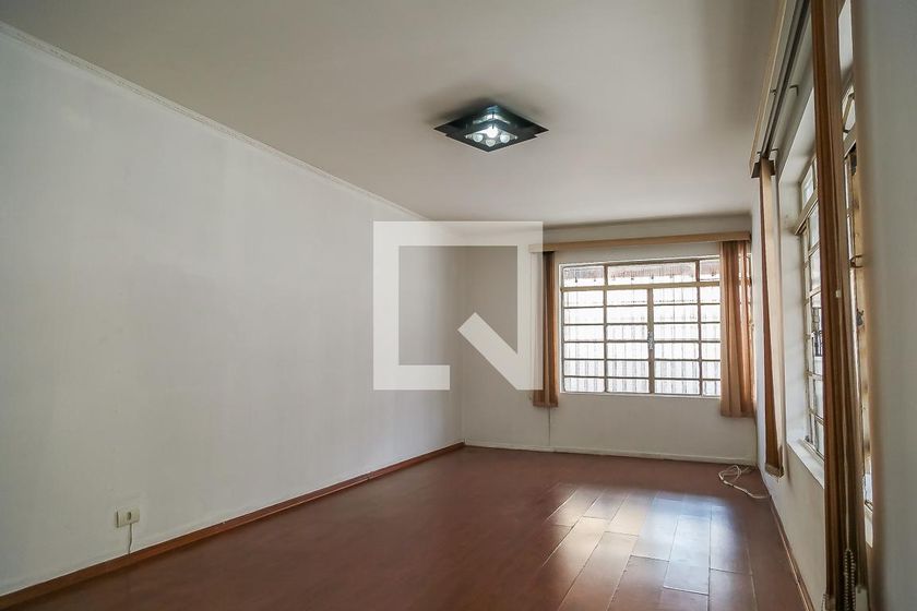 Casa, 3 quartos, 215 m² - Foto 1
