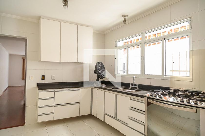 Casa, 3 quartos, 215 m² - Foto 79