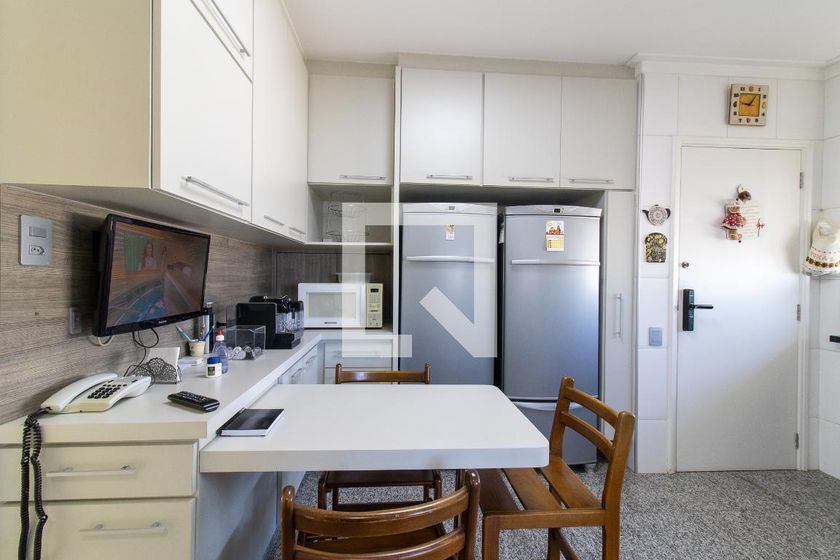 Apartamento à Venda - Bosque, 3 Quartos,  210 m2 em , Campinas - sp | SoloBR