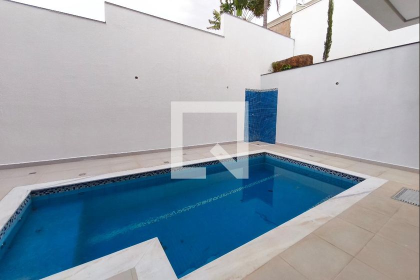 Casa à Venda - Swiss Park, 3 Quartos,  260 m2 em , Campinas - sp | SoloBR