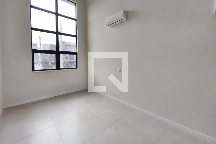 Casa à Venda - Swiss Park, 3 Quartos,  260 m2 em , Campinas - sp | SoloBR