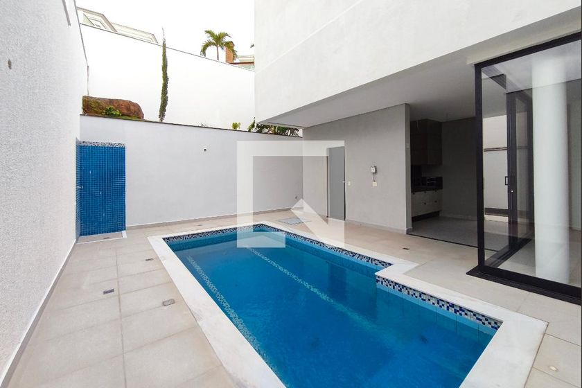 Casa à Venda - Swiss Park, 3 Quartos,  260 m2 em , Campinas - sp | SoloBR