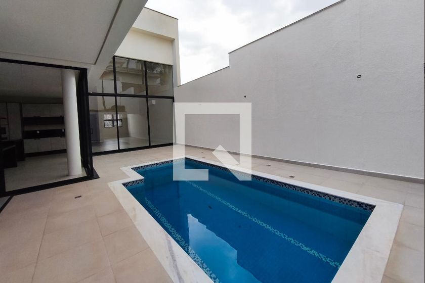 Casa à Venda - Swiss Park, 3 Quartos,  260 m2 em , Campinas - sp | SoloBR