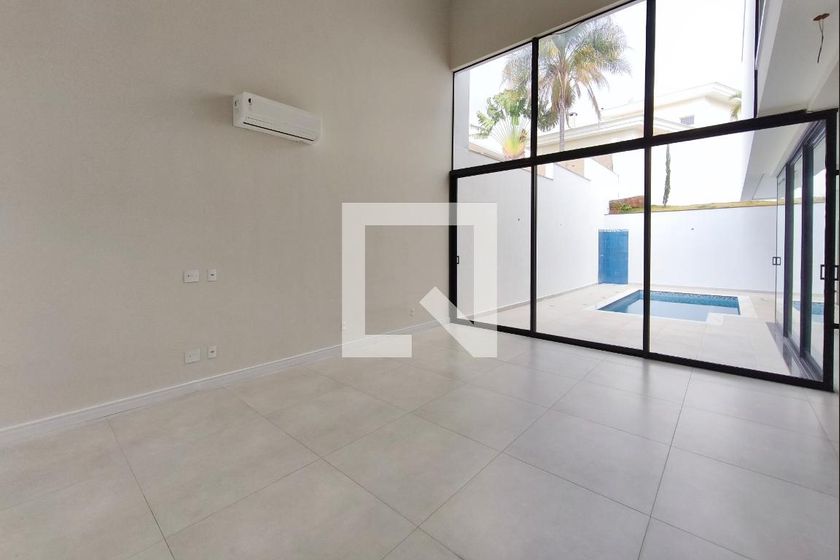 Casa à Venda - Swiss Park, 3 Quartos,  260 m2 em , Campinas - sp | SoloBR