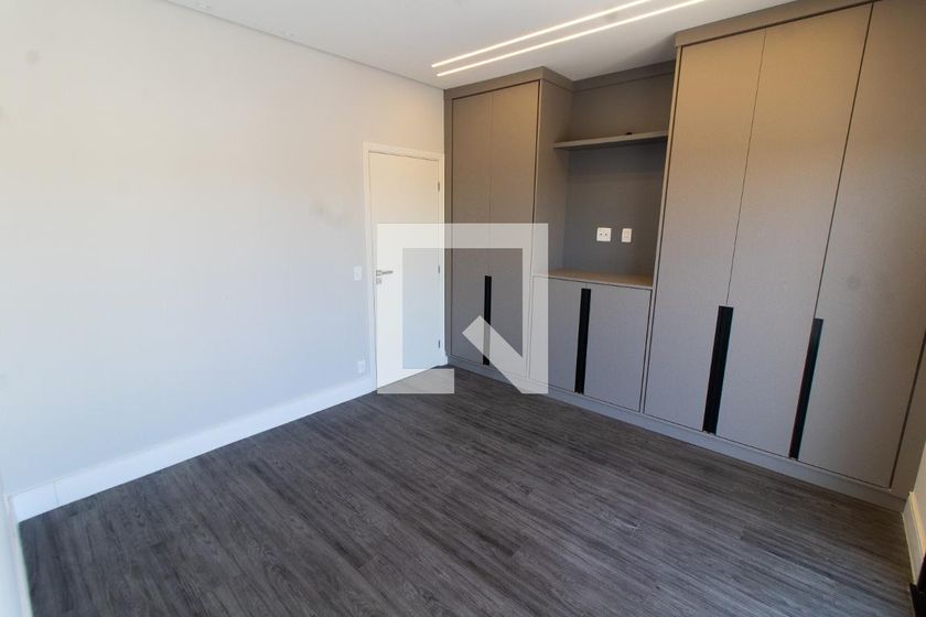Casa à Venda - Lot. Alphaville Campinas, 4 Quartos,  411 m2 em , Campinas - sp | SoloBR