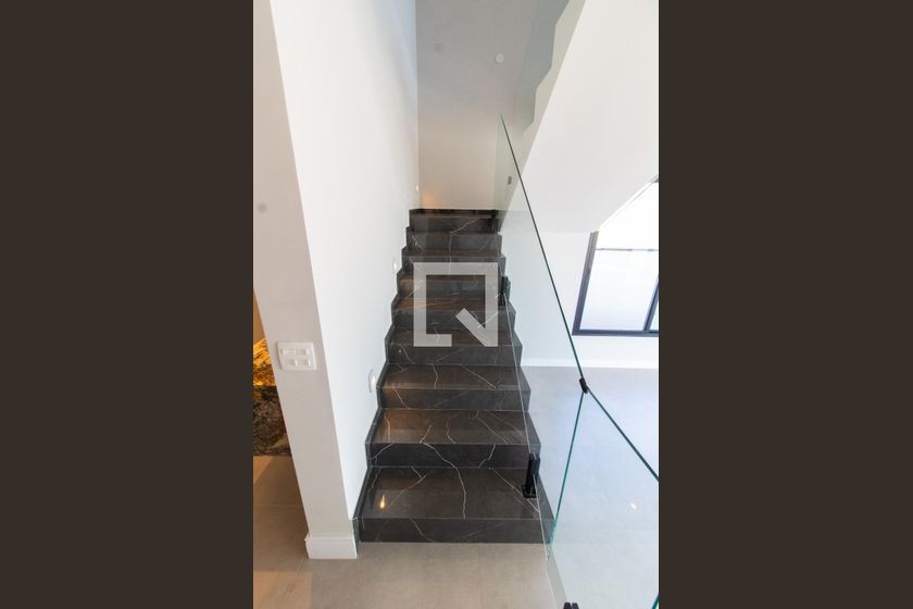Casa à Venda - Lot. Alphaville Campinas, 4 Quartos,  411 m2 em , Campinas - sp | SoloBR