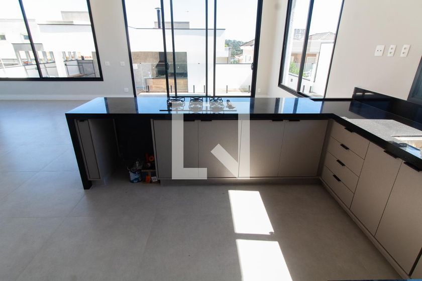 Casa à Venda - Lot. Alphaville Campinas, 4 Quartos,  411 m2 em , Campinas - sp | SoloBR
