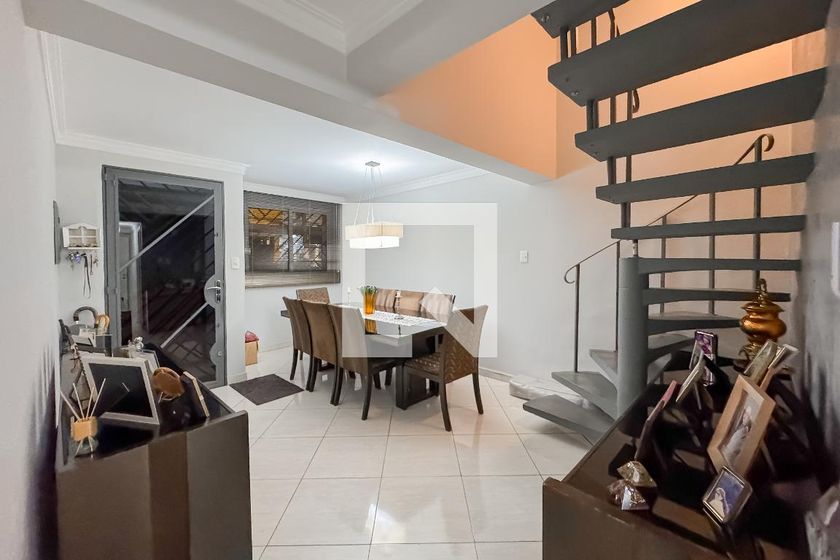 Casa, 3 quartos, 174 m² - Foto 1