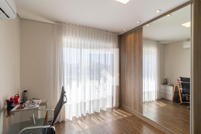 Casa à Venda - Swiss Park, 4 Quartos,  320 m2 em , Campinas - sp | SoloBR