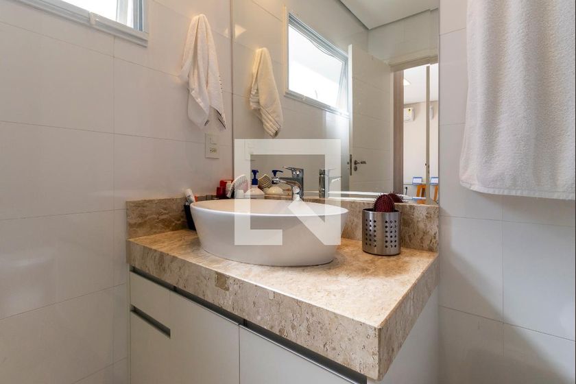 Casa à Venda - Swiss Park, 4 Quartos,  320 m2 em , Campinas - sp | SoloBR
