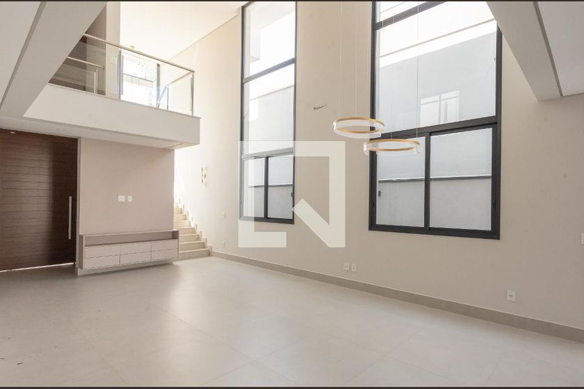 Casa à Venda - Swiss Park, 4 Quartos,  330 m2 em , Campinas - sp | SoloBR