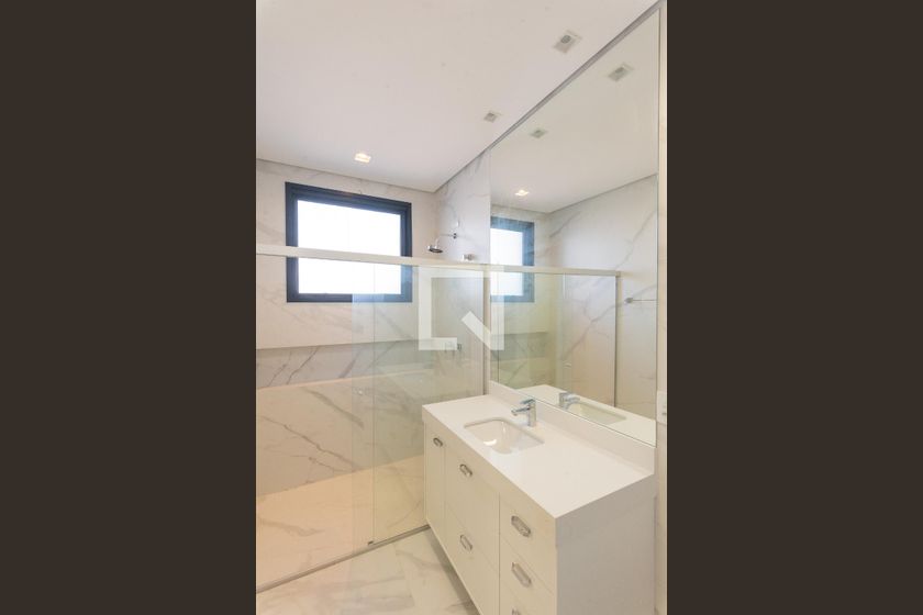 Casa à Venda - Swiss Park, 4 Quartos,  330 m2 em , Campinas - sp | SoloBR
