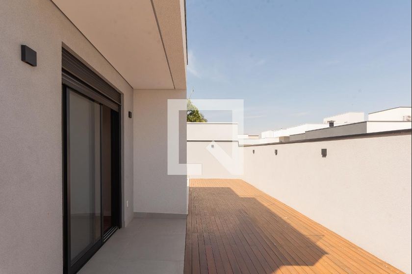 Casa à Venda - Swiss Park, 4 Quartos,  330 m2 em , Campinas - sp | SoloBR