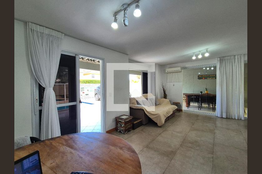 Casa, 3 quartos, 180 m² - Foto 1