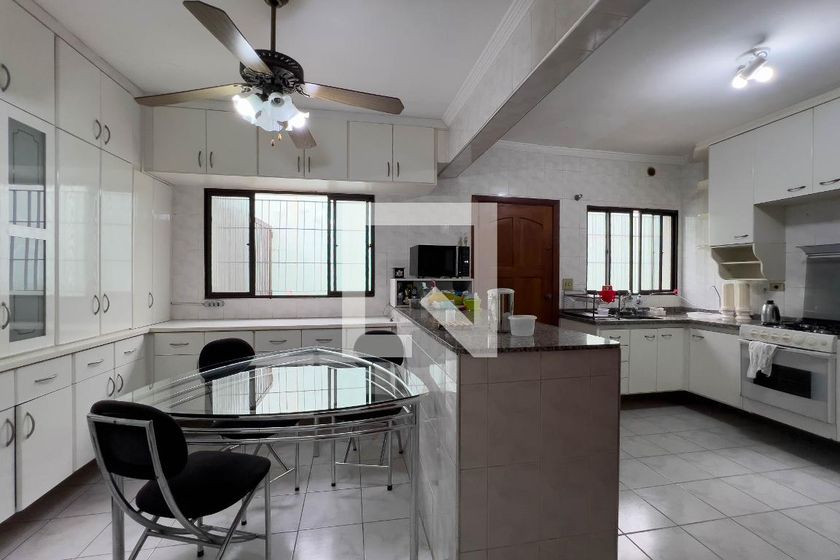 Casa, 3 quartos, 232 m² - Foto 57