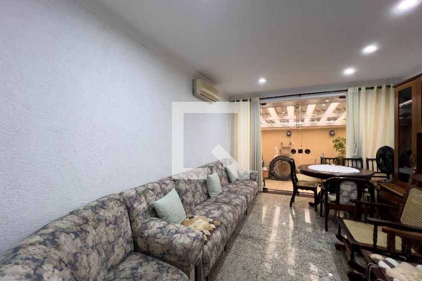 Casa, 3 quartos, 232 m² - Foto 3