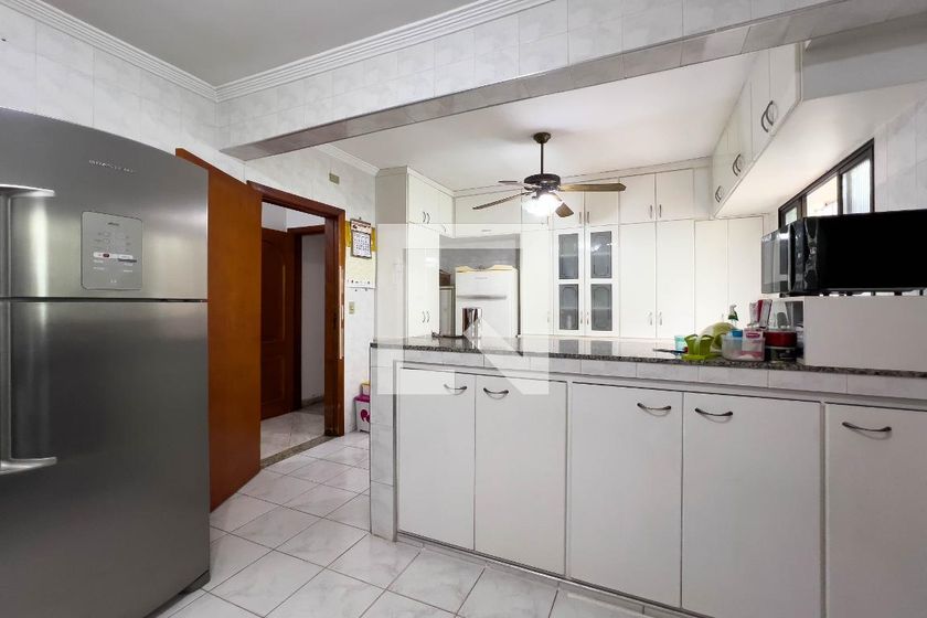 Casa, 3 quartos, 232 m² - Foto 69