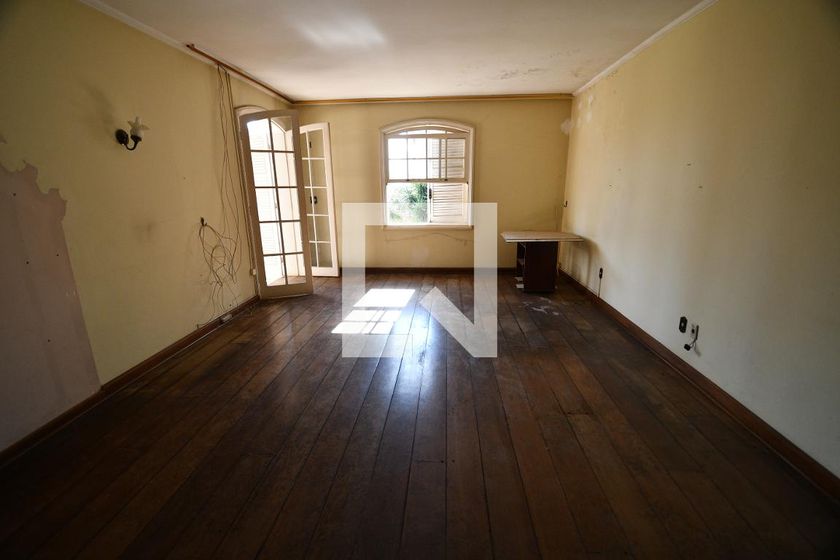 Casa à Venda - Guanabara, 7 Quartos,  1570 m2 em , Campinas - sp | SoloBR