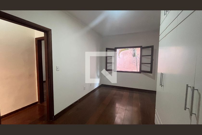 Casa à Venda - Jardim Chapadão, 5 Quartos,  315 m2 em , Campinas - sp | SoloBR