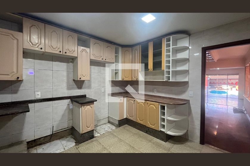 Casa à Venda - Jardim Chapadão, 5 Quartos,  315 m2 em , Campinas - sp | SoloBR