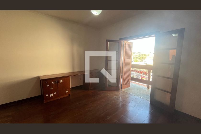Casa à Venda - Jardim Chapadão, 5 Quartos,  315 m2 em , Campinas - sp | SoloBR