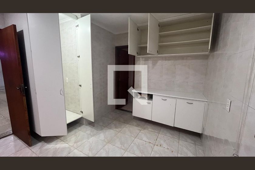 Casa à Venda - Jardim Chapadão, 5 Quartos,  315 m2 em , Campinas - sp | SoloBR