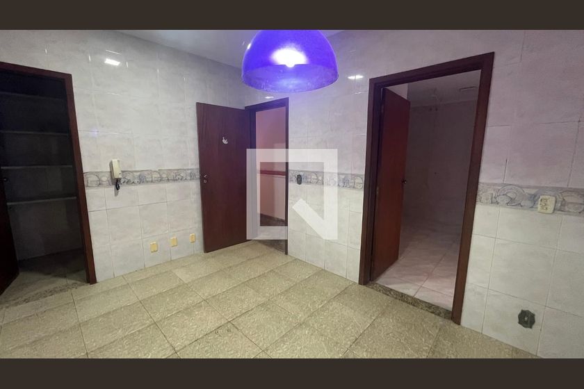 Casa à Venda - Jardim Chapadão, 5 Quartos,  315 m2 em , Campinas - sp | SoloBR