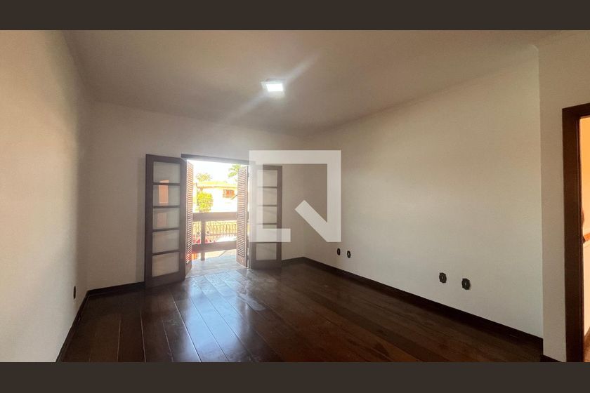 Casa à Venda - Jardim Chapadão, 5 Quartos,  315 m2 em , Campinas - sp | SoloBR