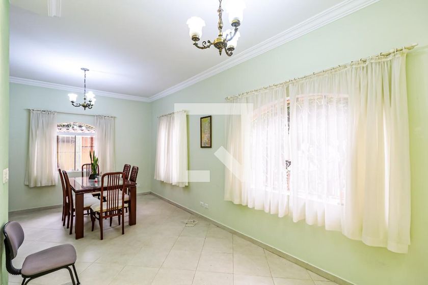Casa, 3 quartos, 224 m² - Foto 1