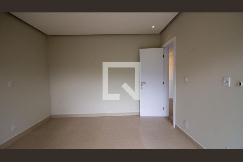 Casa, 4 quartos, 300 m² - Foto 30