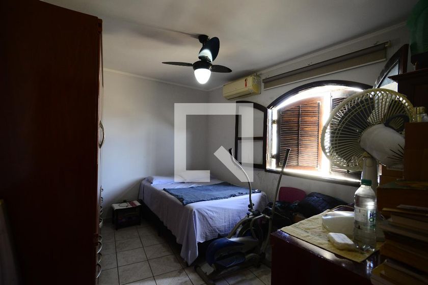 Casa, 4 quartos, 250 m² - Foto 42