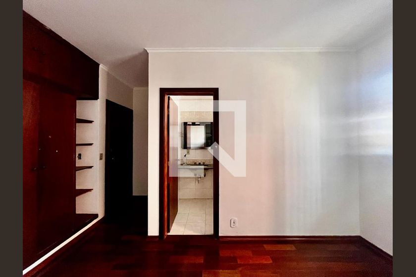 Casa à Venda - Jardim Chapadão, 4 Quartos,  300 m2 em , Campinas - sp | SoloBR