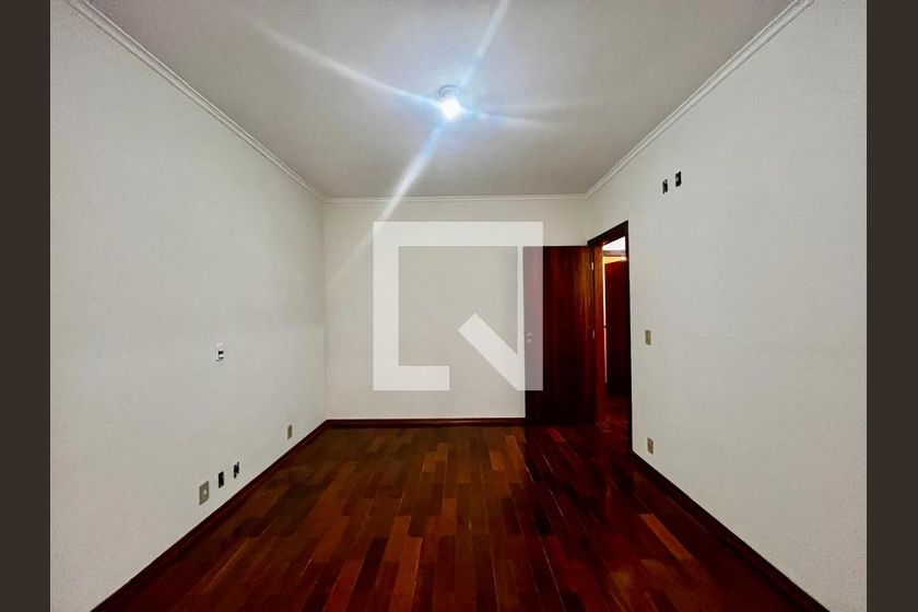 Casa à Venda - Jardim Chapadão, 4 Quartos,  300 m2 em , Campinas - sp | SoloBR