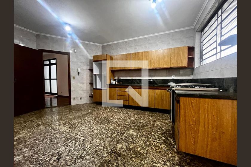 Casa à Venda - Jardim Chapadão, 4 Quartos,  300 m2 em , Campinas - sp | SoloBR