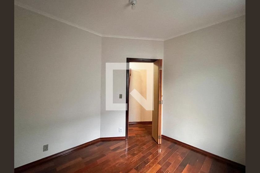 Casa à Venda - Jardim Chapadão, 4 Quartos,  300 m2 em , Campinas - sp | SoloBR